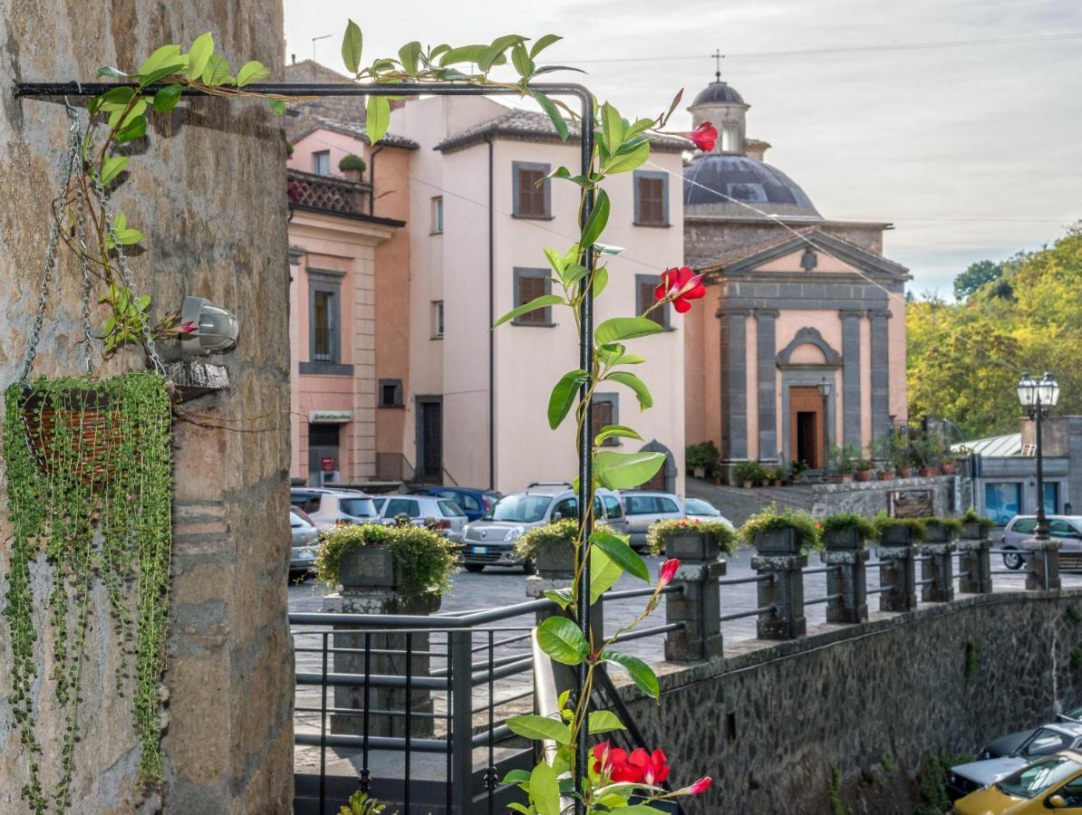 Casa Roma Bed and Breakfast Bagnoregio Esterno foto