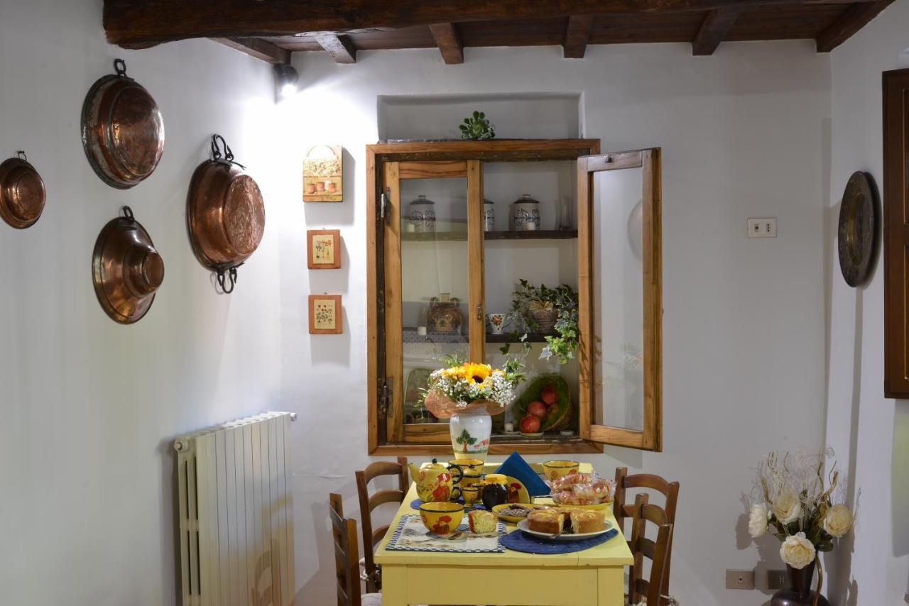 Casa Roma Bed and Breakfast Bagnoregio Esterno foto