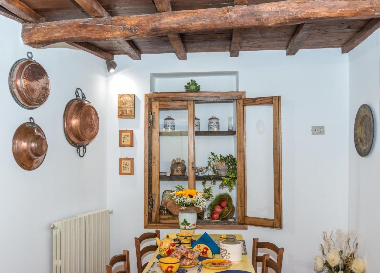 Casa Roma Bed and Breakfast Bagnoregio Esterno foto