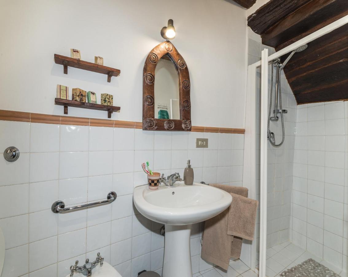 Casa Roma Bed and Breakfast Bagnoregio Esterno foto